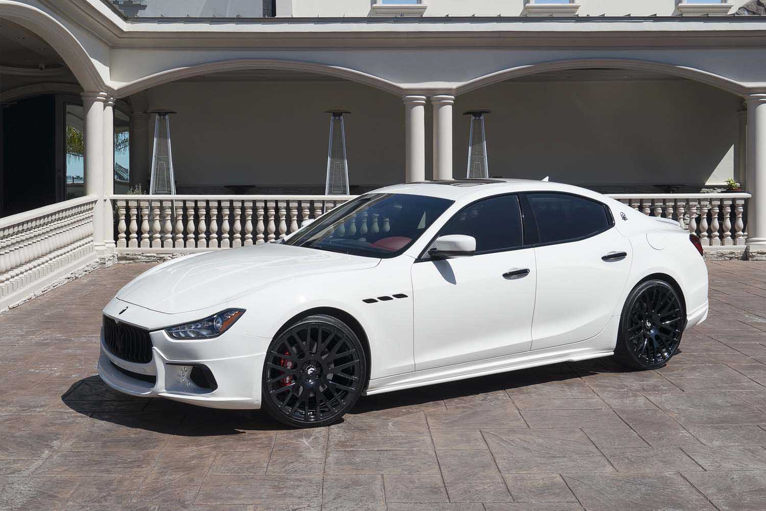 【1 ghibli】マセラティ MASERATI  フラッグ ガレージ雑貨 1 ghibli様専用】マセラティ MASERATI フラッグ ガレージ雑貨