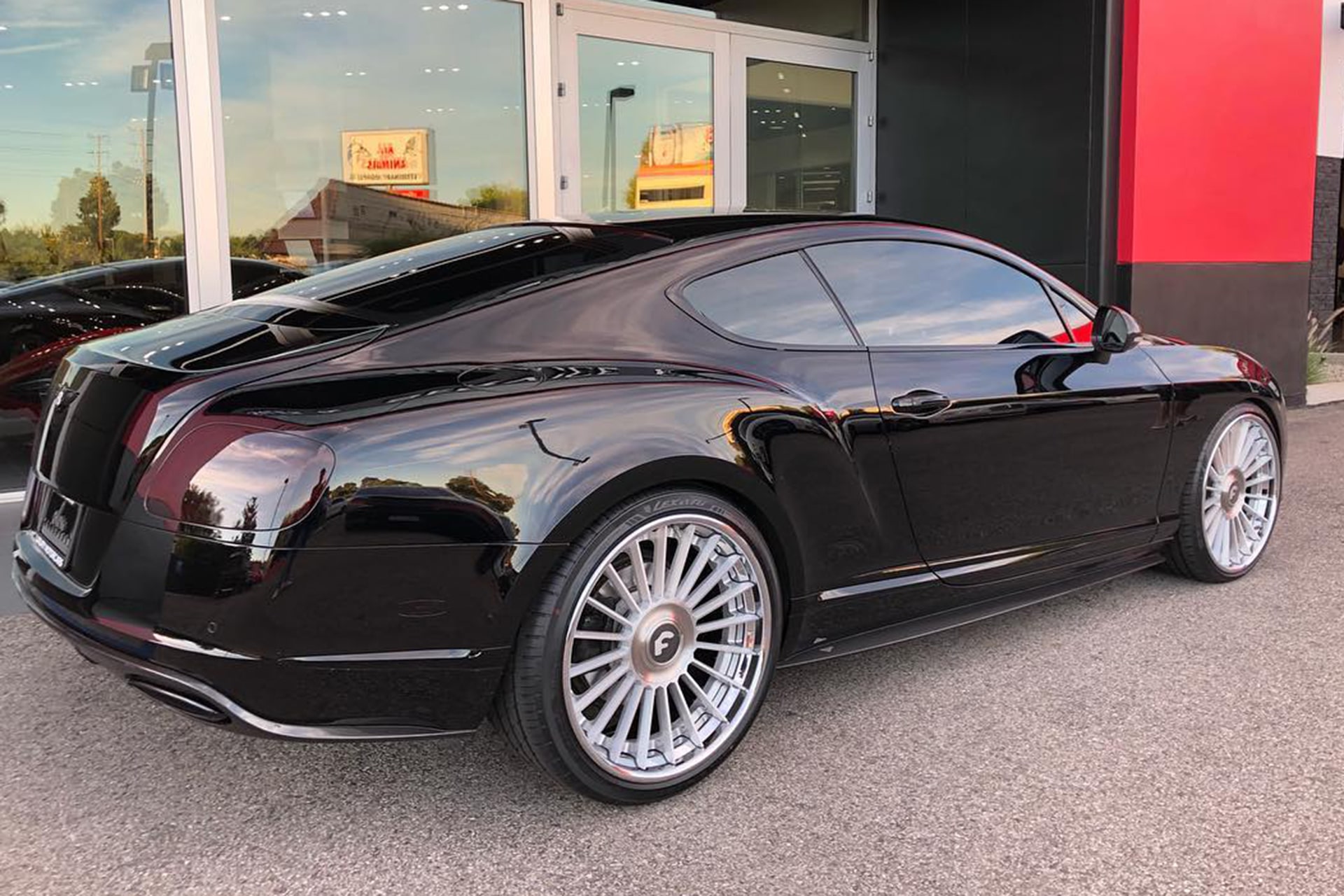 BENTLEY CONTINENTAL GT | フォージアートジャパン